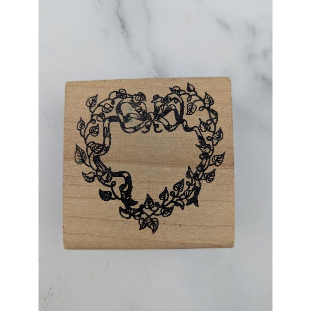 Ivy Ribbon Wrapped Floral Heart Wreath Rubber Stamp